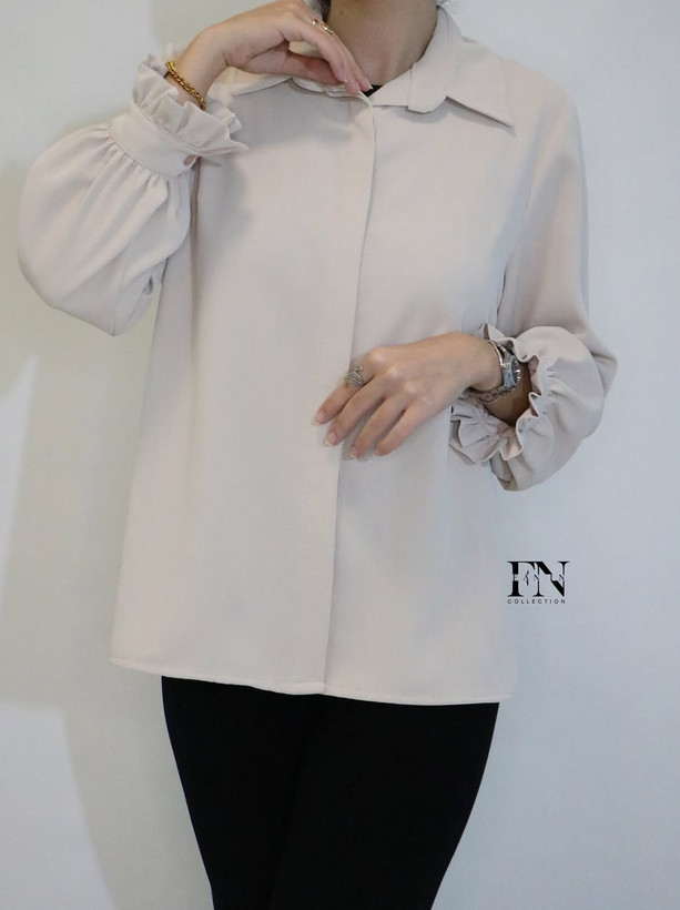 شومیز مجلسی زنانه آستین چیندار کرپ کراش رنگ کرمی