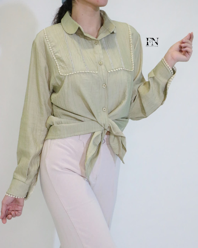 شومیز زنانه چروک گیپور مربع سبز جلو دکمهدار ظریف و خاص