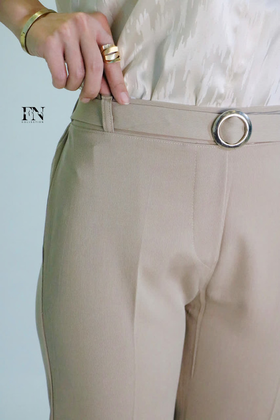 شلوار زنانه نیم بگ سیلک کرمی خنک و لطیف با پشت کمر کش